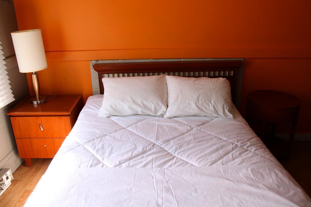 Toronto Central Hotel Zimmer foto