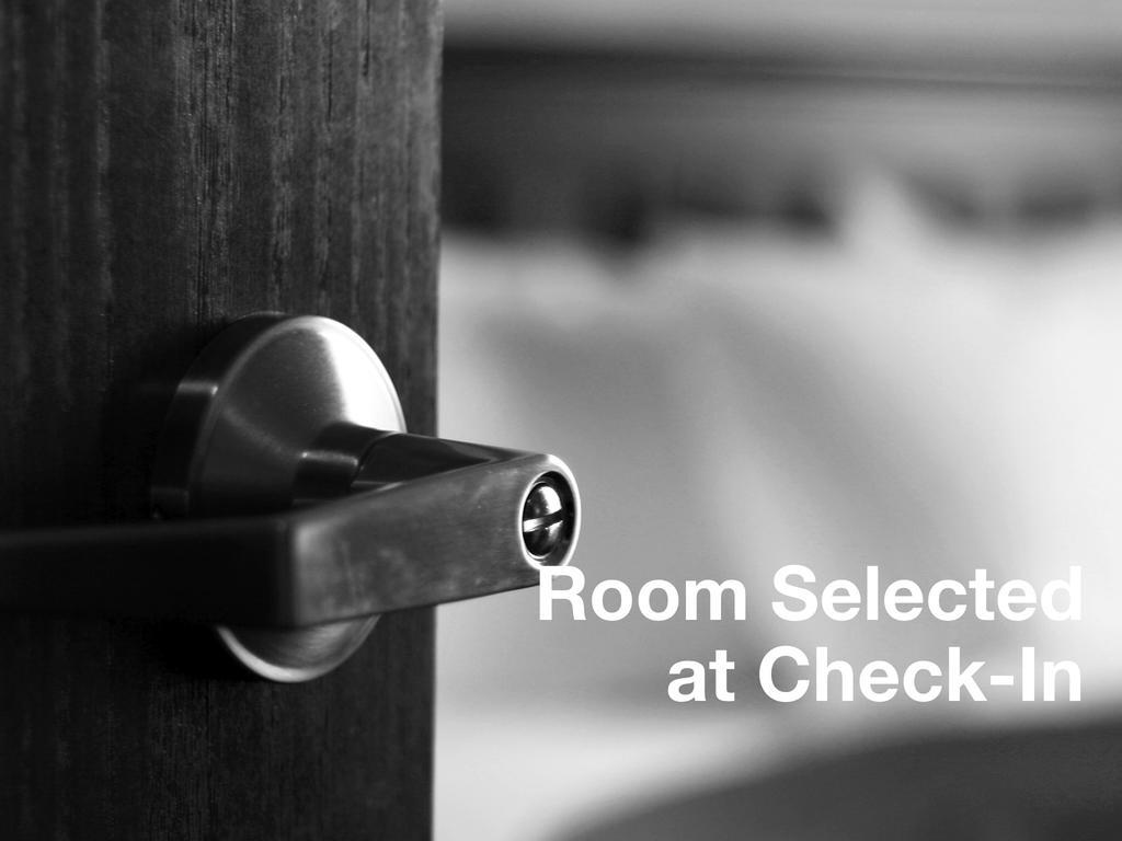 Toronto Central Hotel Zimmer foto